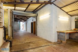 Photo 18- click for photo gallery